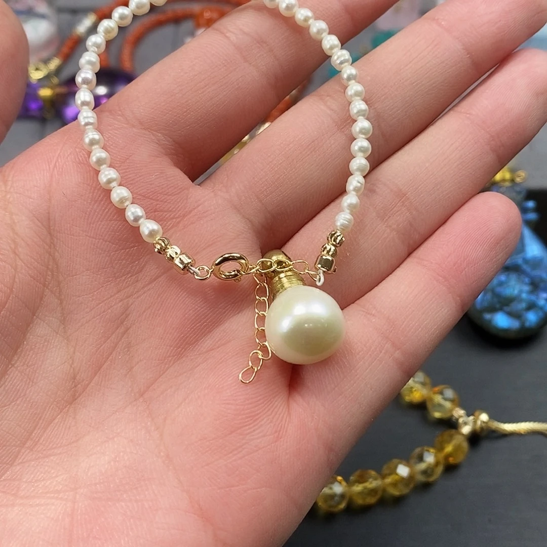 花岗石铁合金香水瓶