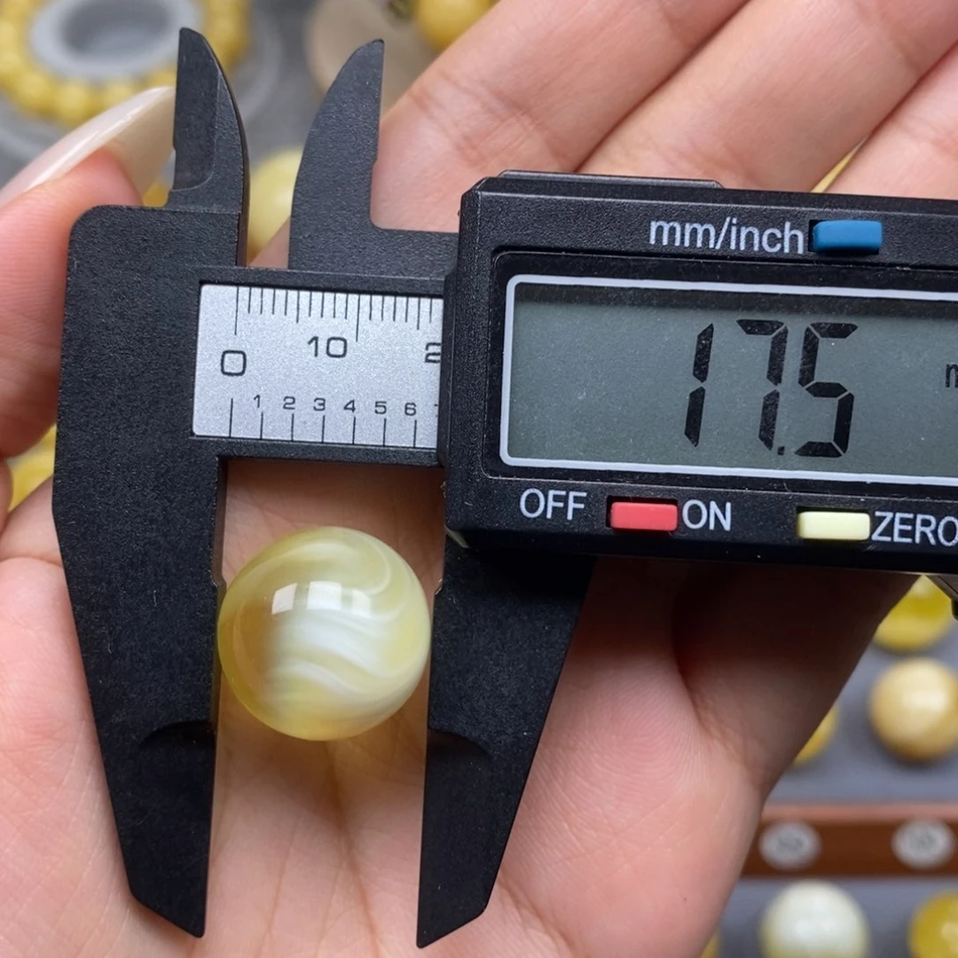 未镶嵌蜜蜡珠宝奇石