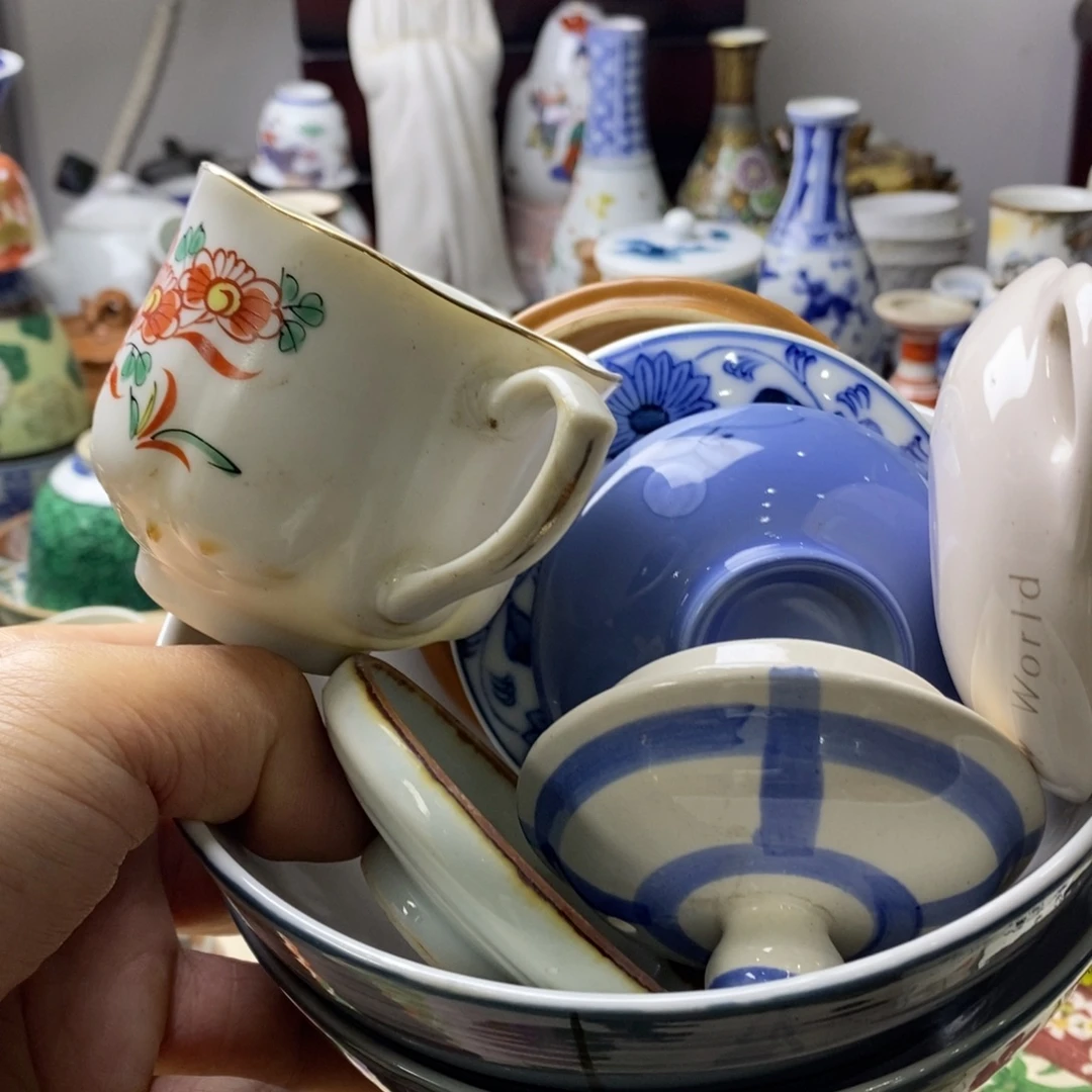 瓷片一直想买新鞋来着笑的