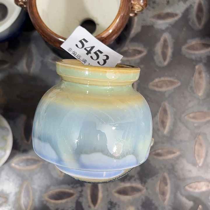 景德镇手工花盆……