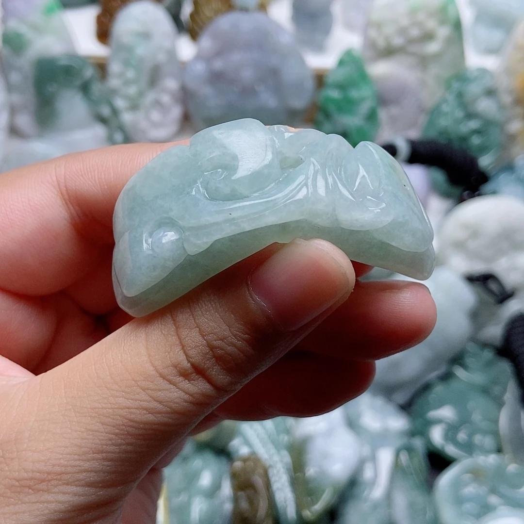 翡翠未镶嵌吊坠(不含链)1