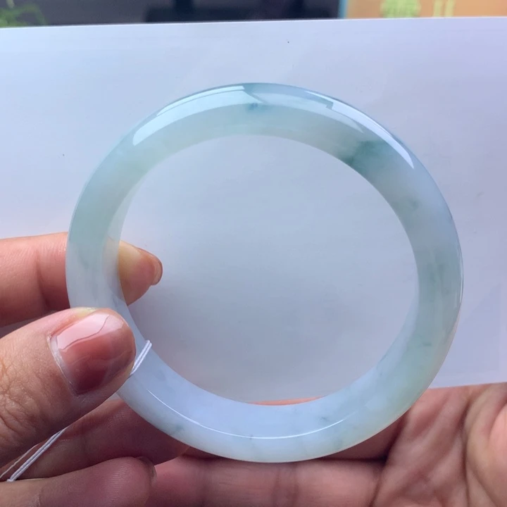 未镶嵌手镯翡翠天然翡翠手镯