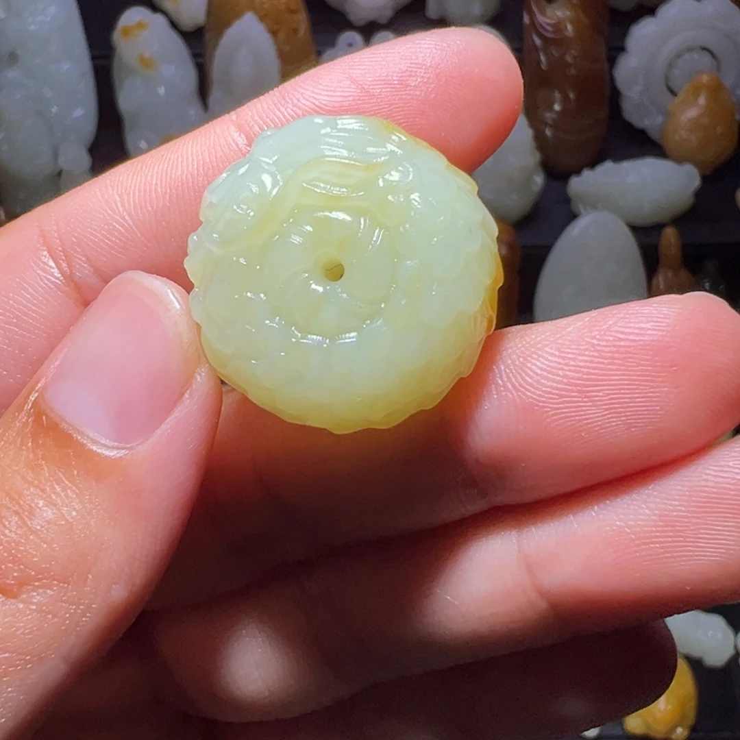 未镶嵌和田玉挂件