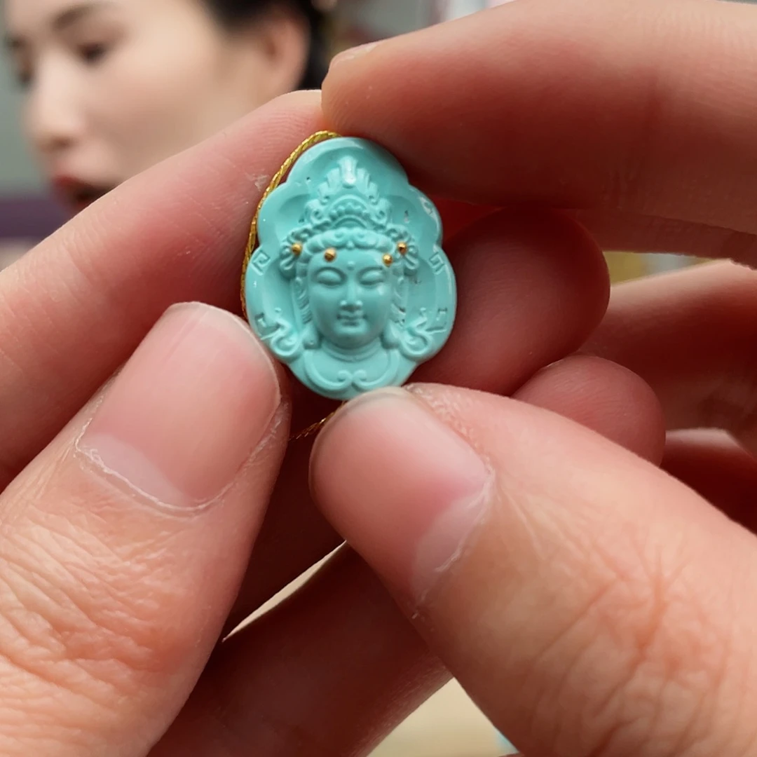 绿松石颈饰未镶嵌