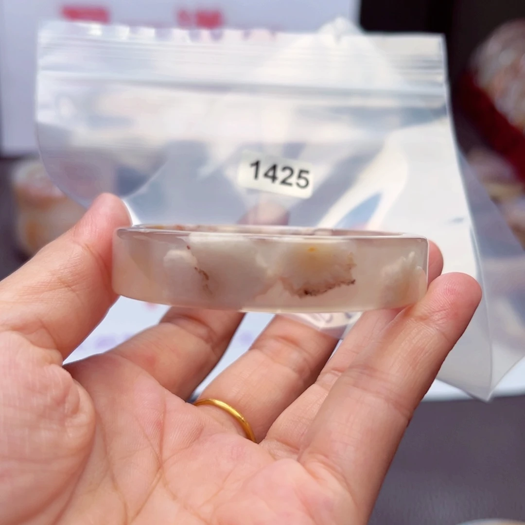 玛瑙/玉髓手镯未镶嵌皮**