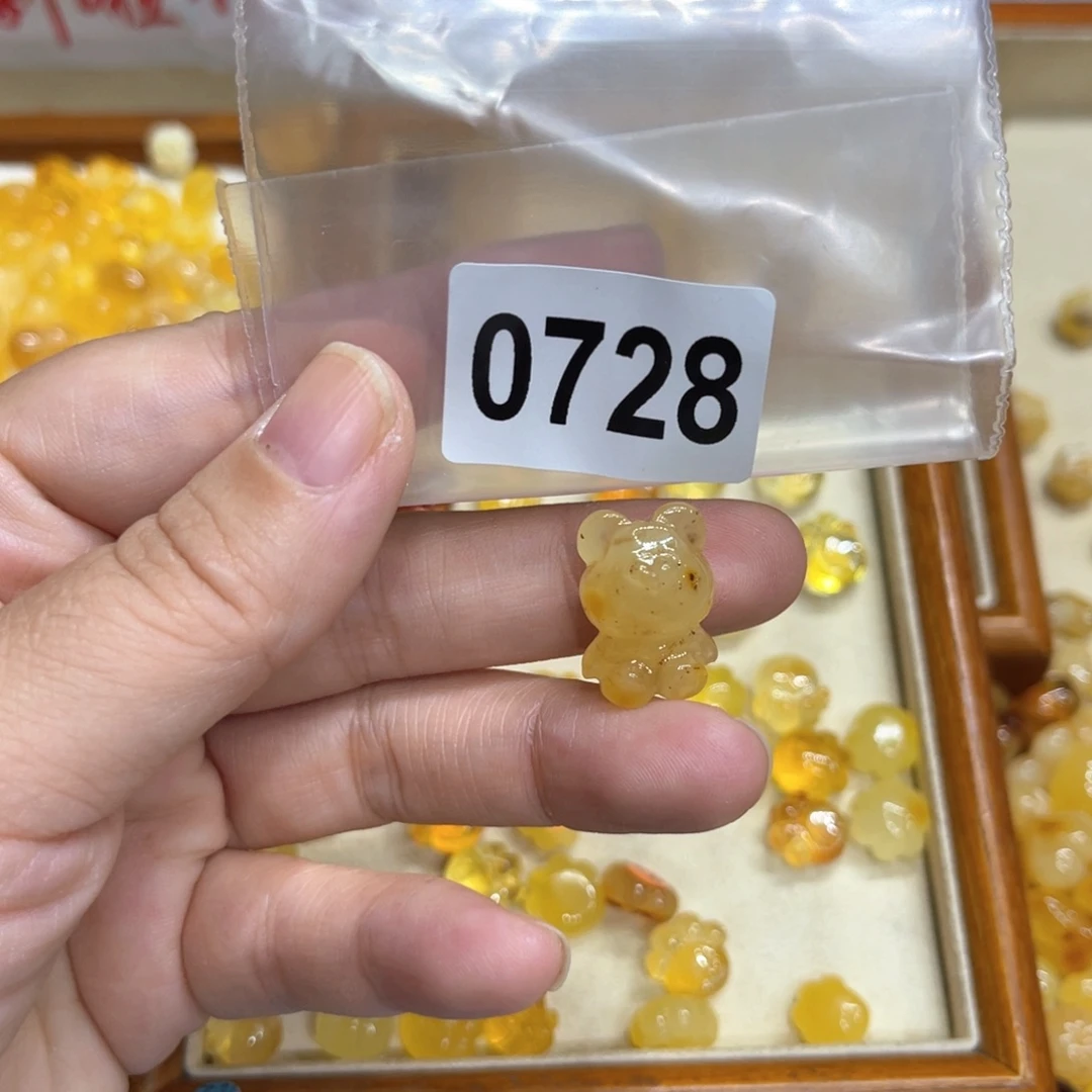 琥珀未镶嵌珠宝奇石