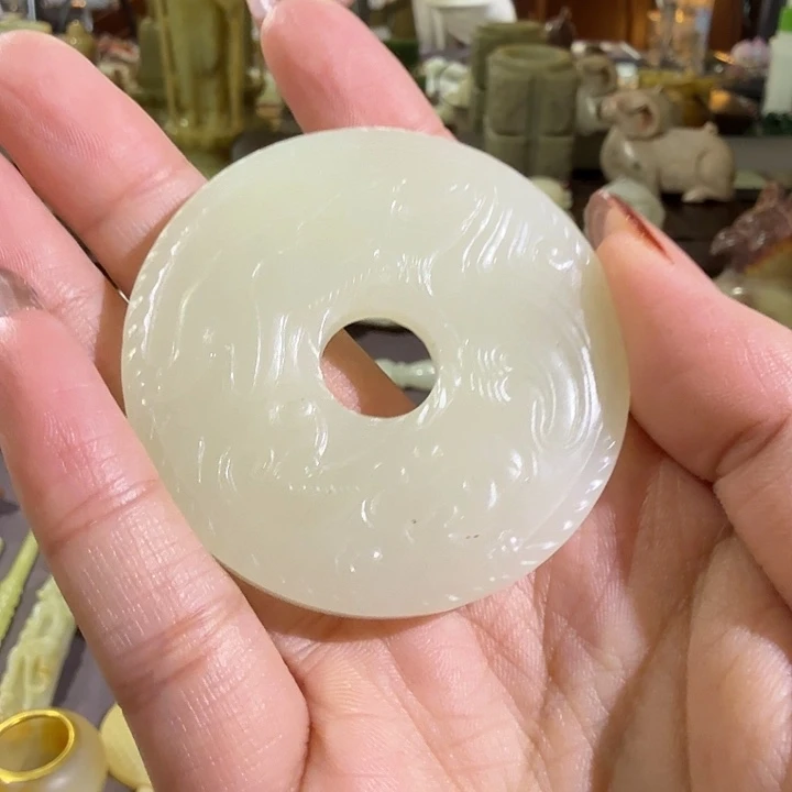 逗***圈颈饰未镶嵌和田玉（糖玉）