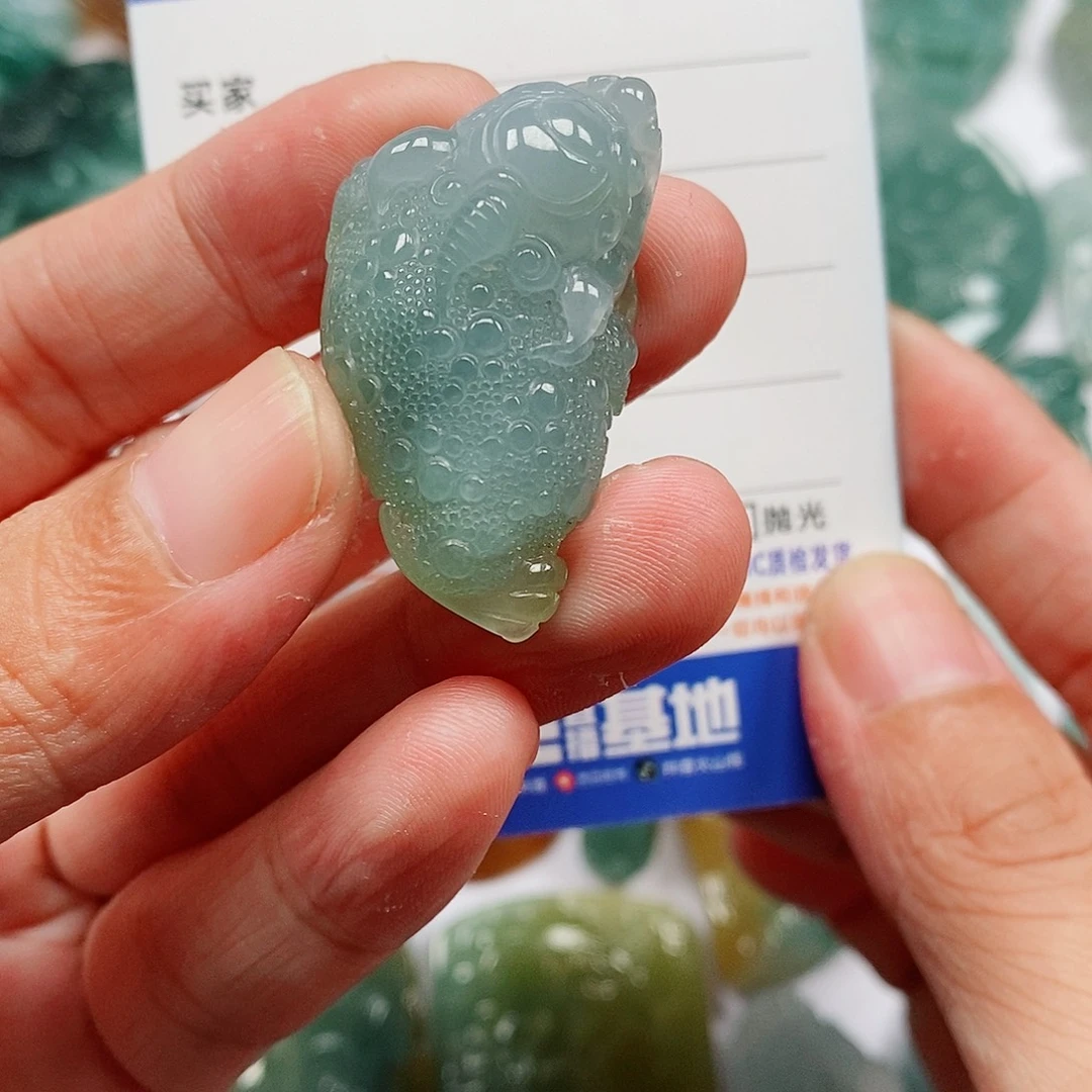 颈饰未镶嵌翡翠金蟾