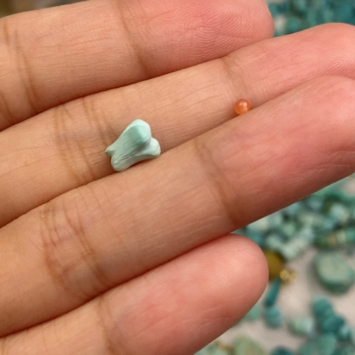 南红玛瑙未镶嵌珠宝奇石
