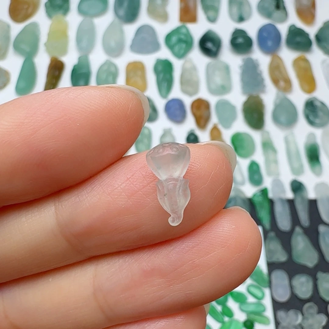 定制翡翠未镶嵌莲蓬