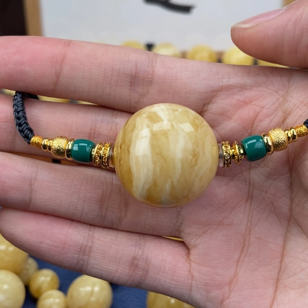 琥珀未镶嵌裸石27