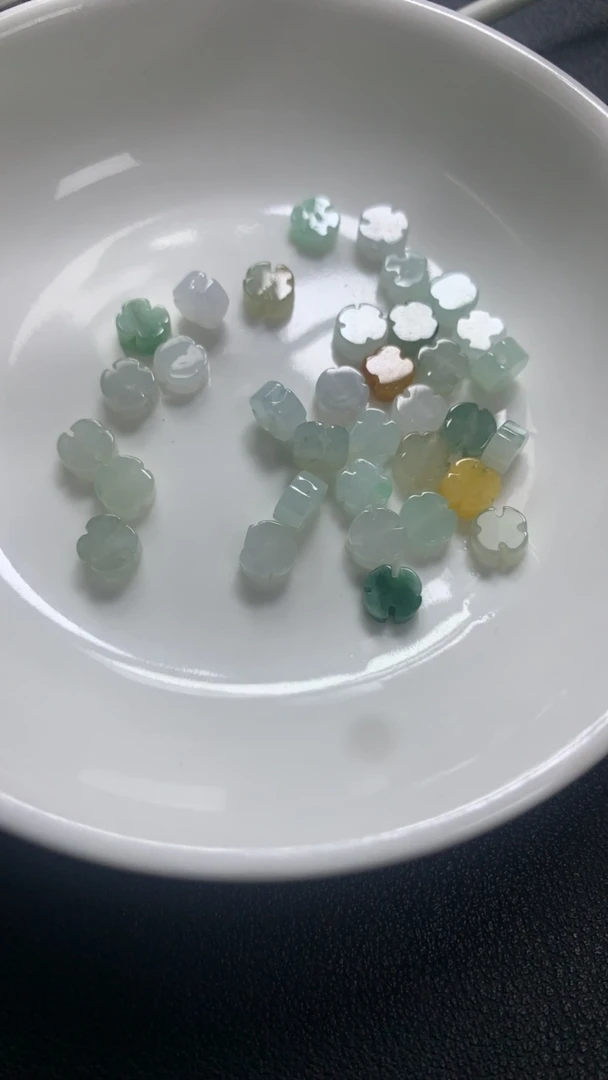 翡翠10颗散珠多样性发货