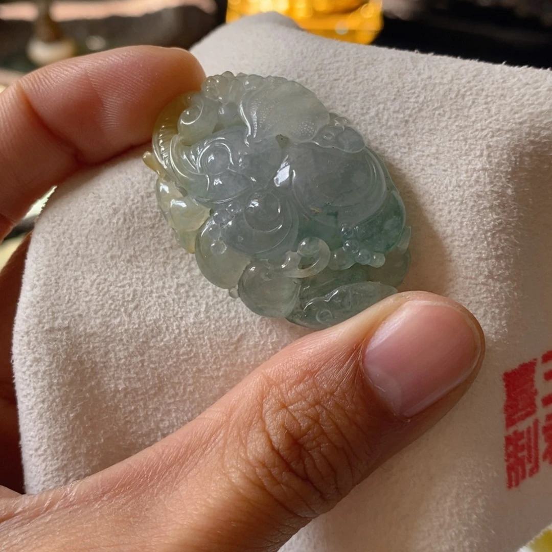 翡翠颈饰未镶嵌天然翡翠吉祥如意