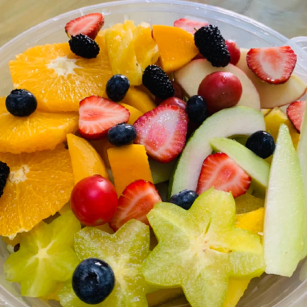 果切鲜切缤纷水果3.5斤左右不少于8种水果 现切的才好吃新鲜水果