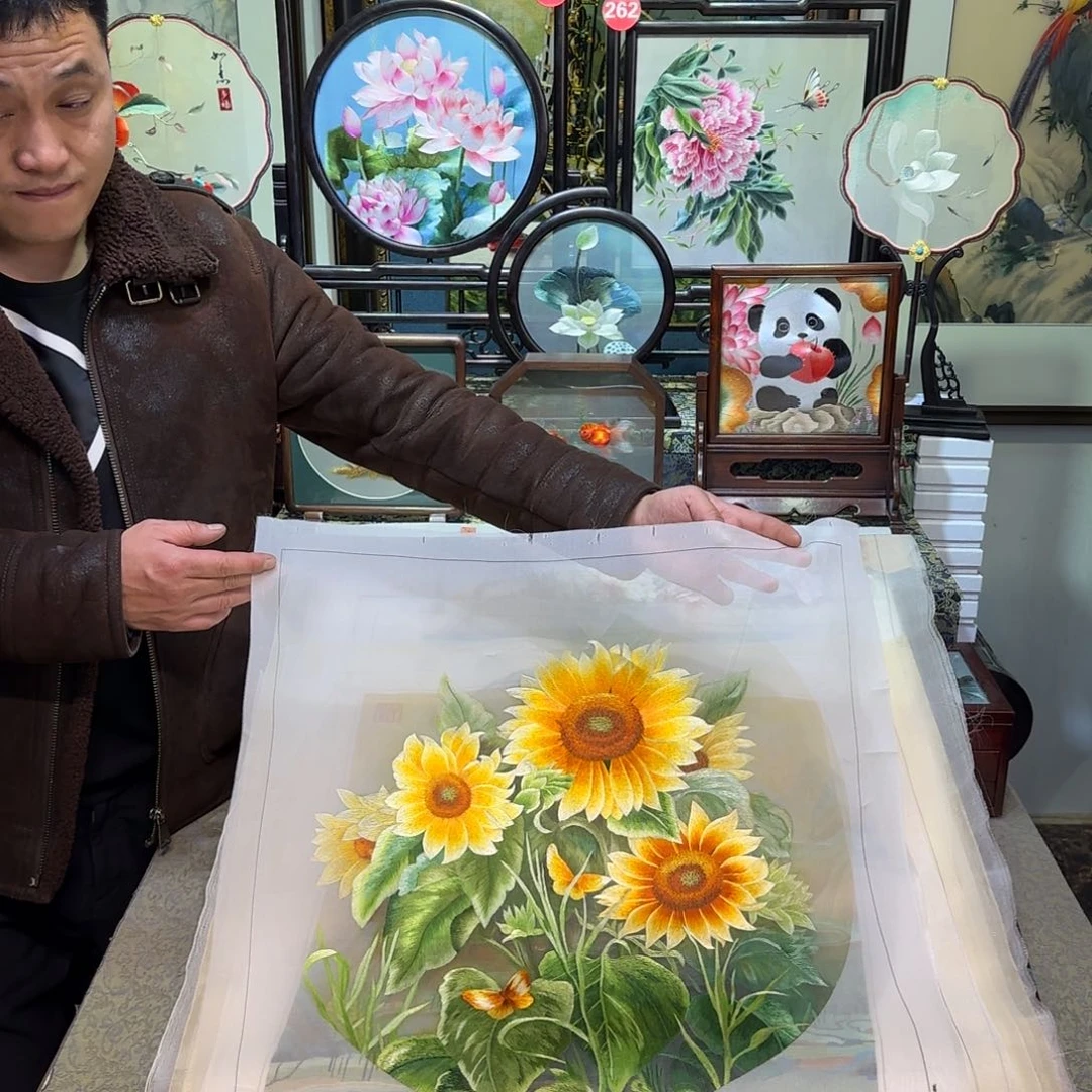 刺绣刺绣工艺精湛