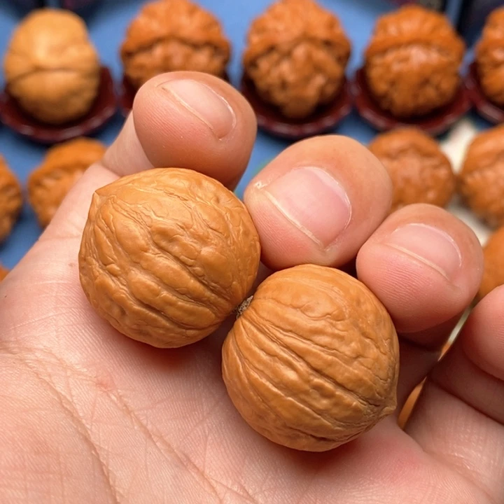 文玩核桃把件板栗