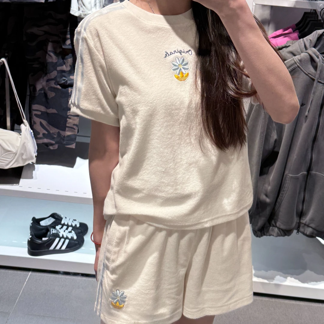 adidas三叶草GRAPHIC经典印花运动短袖圆领T恤 KB8960 KB8961