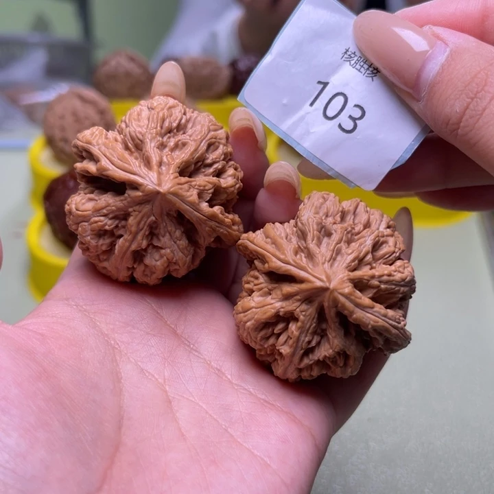 文玩核桃把件粗筋45.103