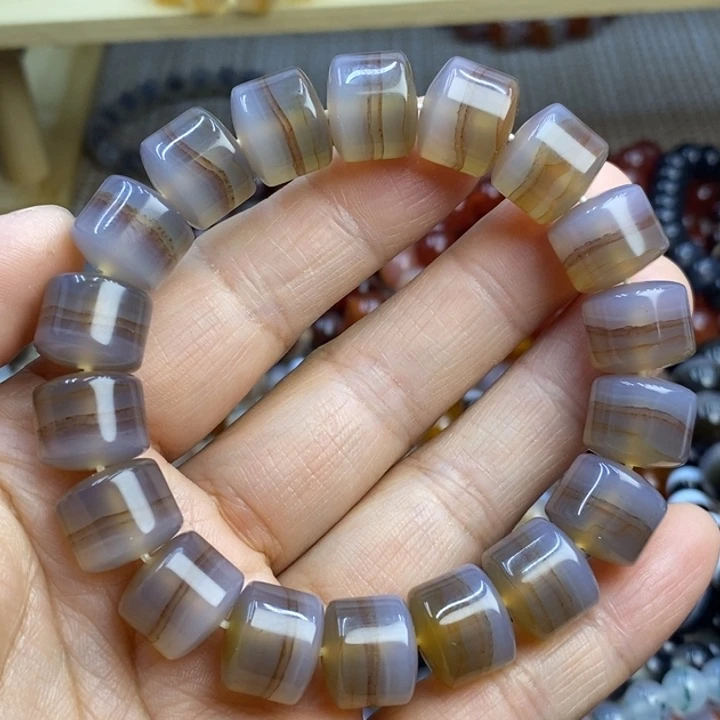 用***8玛瑙/玉髓未镶嵌手链