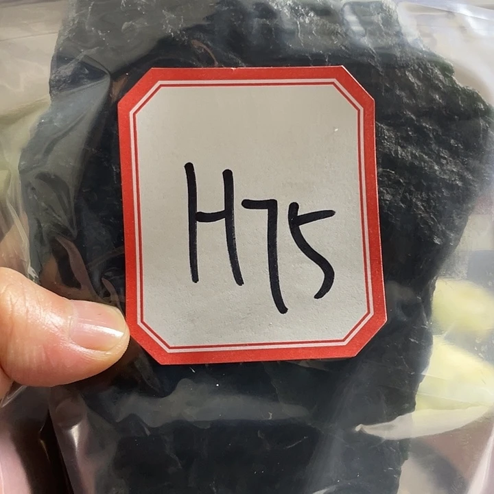 庄***炼蛇纹石玉未镶嵌纯天然岫玉