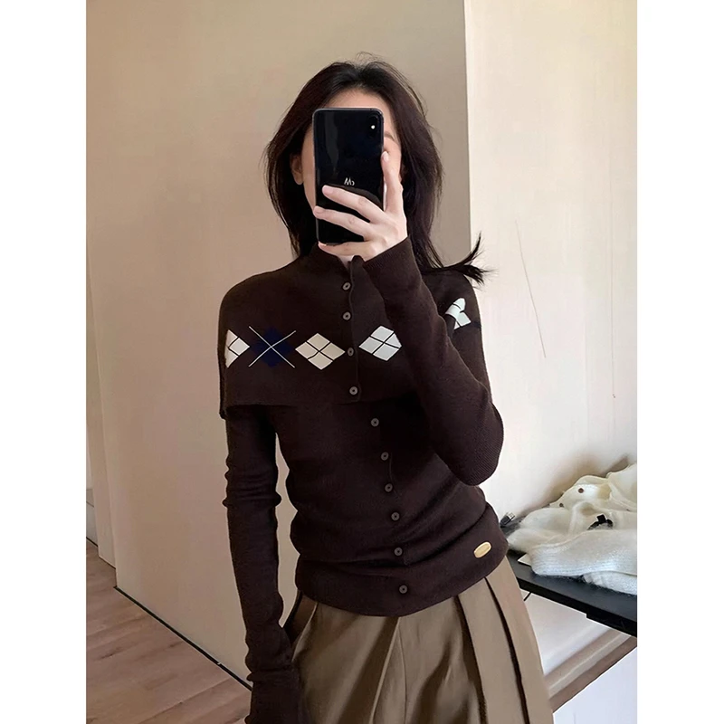 美拉德穿搭两件套女秋季设计感菱格纹半高领披肩棕色针织开衫上衣