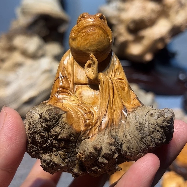 蒙***蚁柏木（崖柏）木雕款