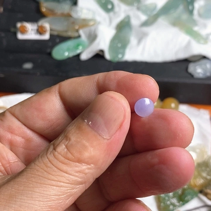翡翠未镶嵌颈饰介面