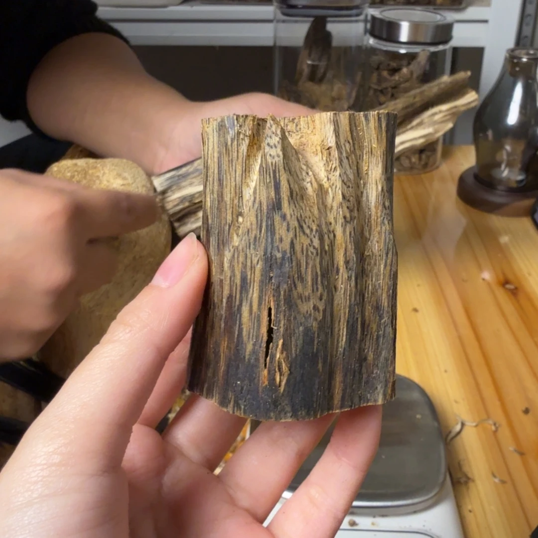 沉香白奇虫漏香24克