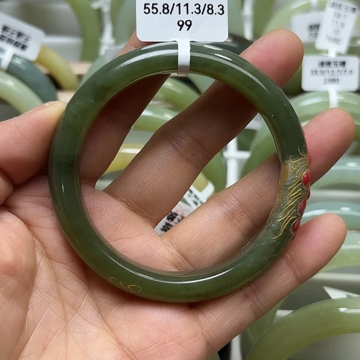 未镶嵌手镯和田玉