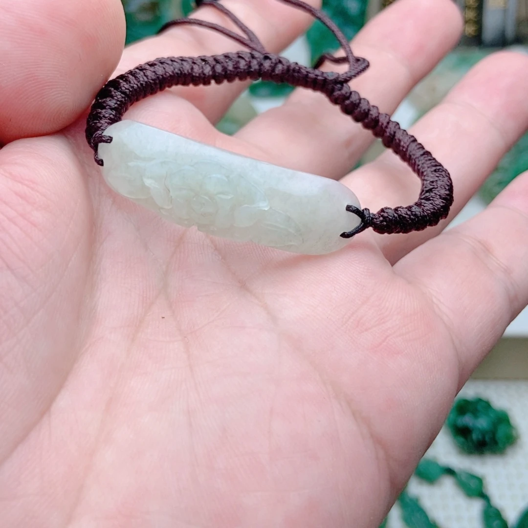 独山玉未镶嵌手牌