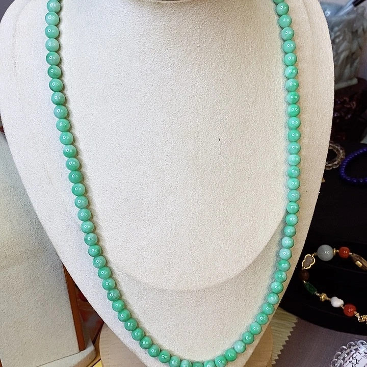 翡翠项圈未镶嵌翡翠