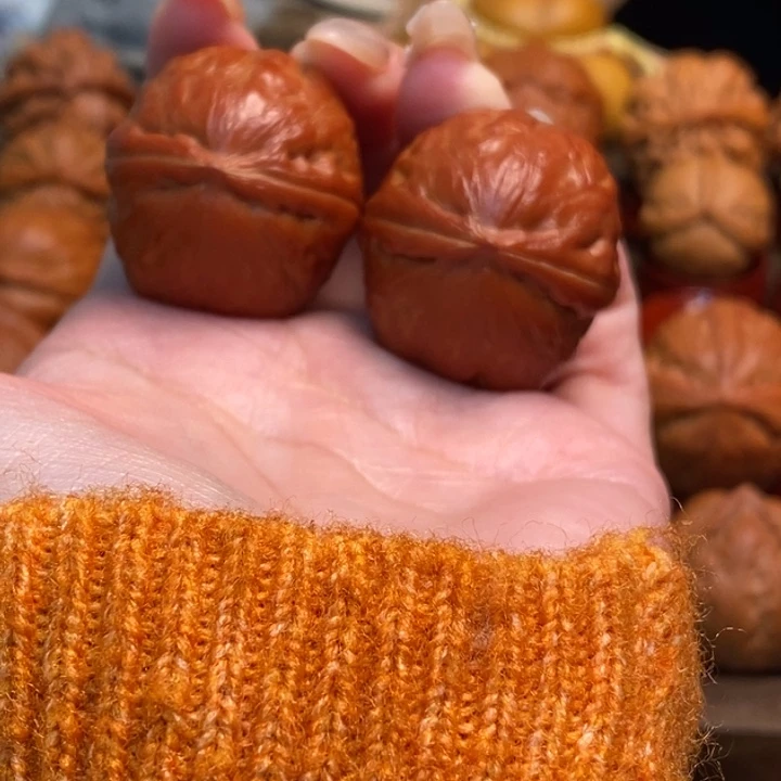 刚***！文玩核桃吊坠玲珑珠