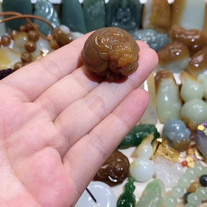 未镶嵌和田玉挂件