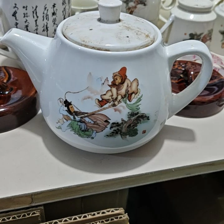 瓷片陶瓷制品茶壶