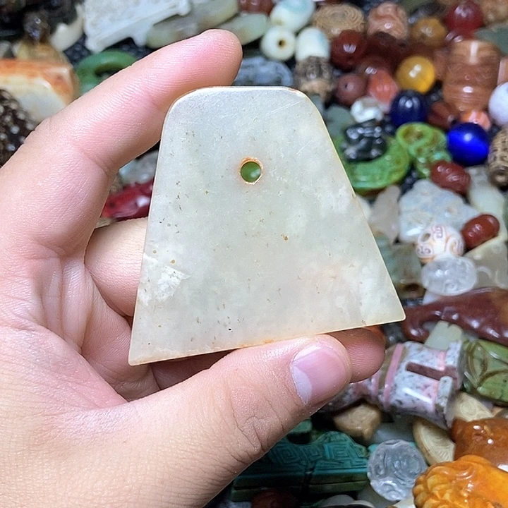 和田玉未镶嵌颈饰60