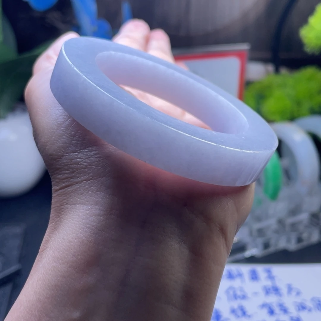 燕***发定制翡翠未镶嵌手镯多样性