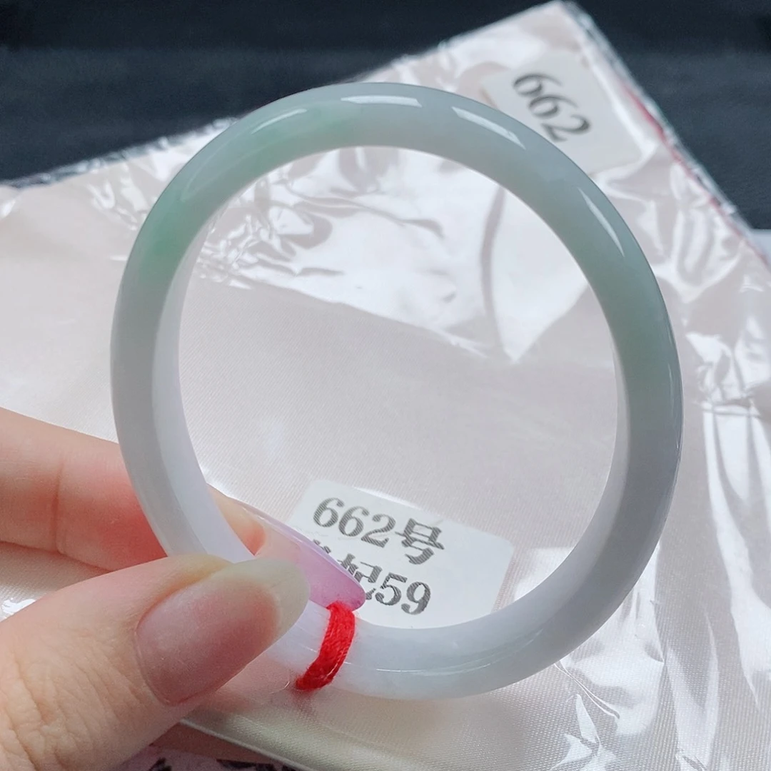【闪购商品】未镶嵌手镯（贵妃镯）翡翠433号