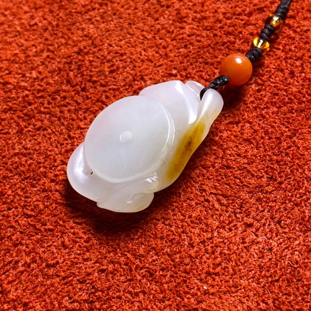 和田玉赤龙5克挂件