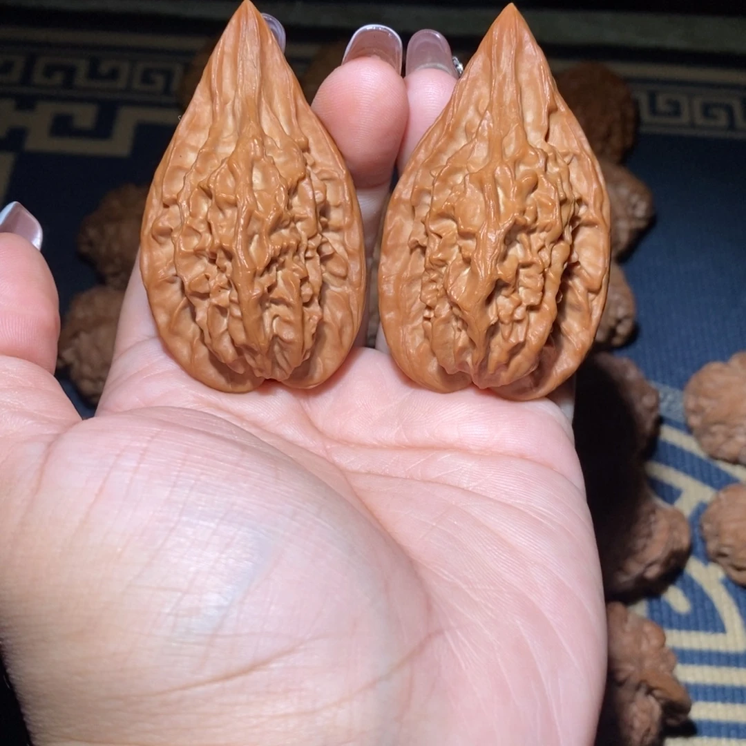 文玩核桃吊坠38尺全品红缨枪