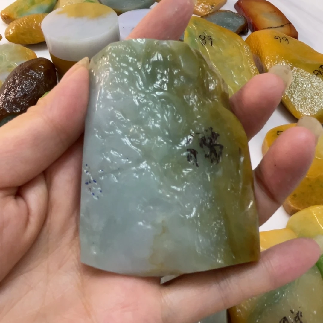 【闪购商品】颈饰未镶嵌翡翠大***伟翡翠