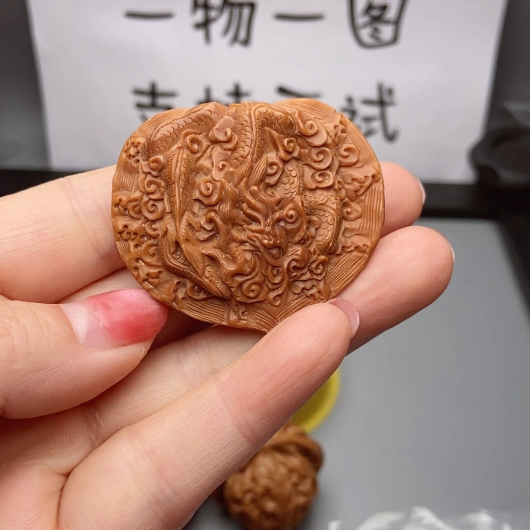 吊坠桃核核桃桃心