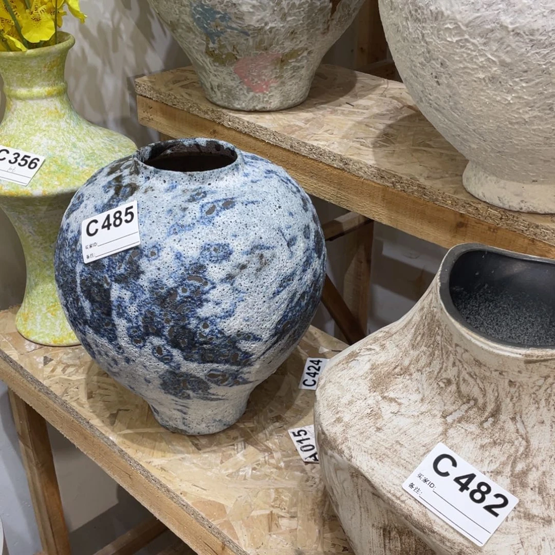 花瓶白泥景德镇陶瓷艺术研究院