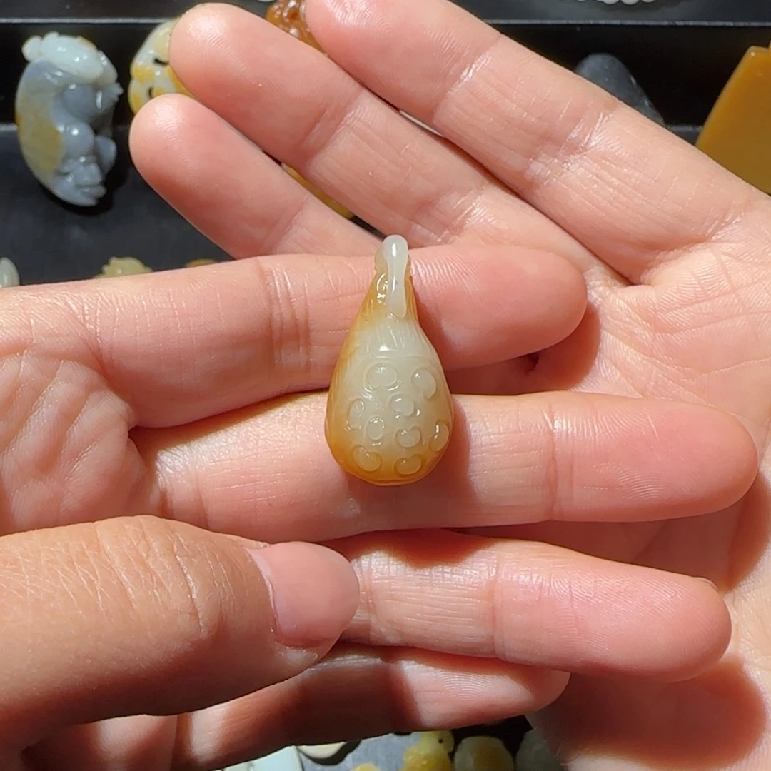 和田玉颈饰未镶嵌北****集