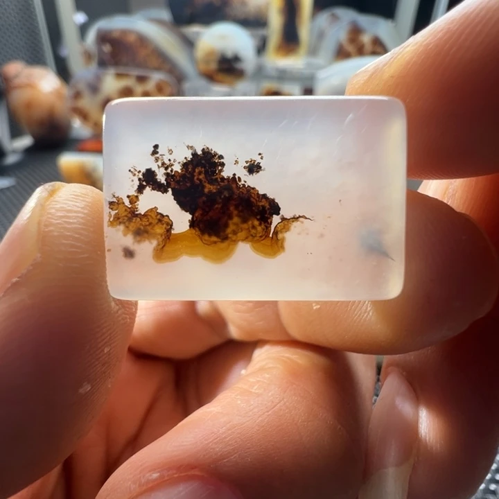 未镶嵌玛瑙/玉髓珠宝奇石