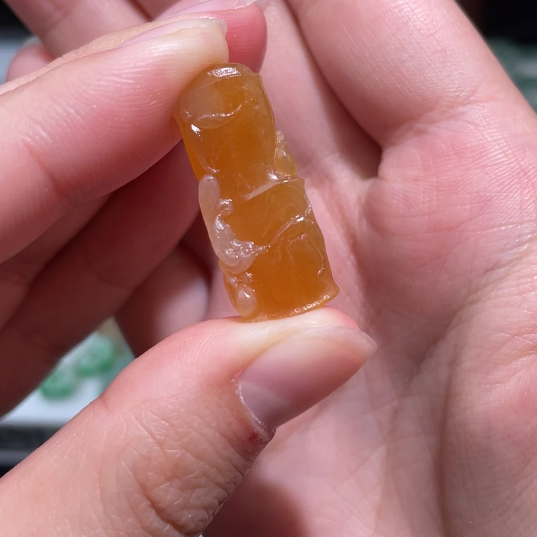 定制翡翠未镶嵌天然色橙红黄竹节