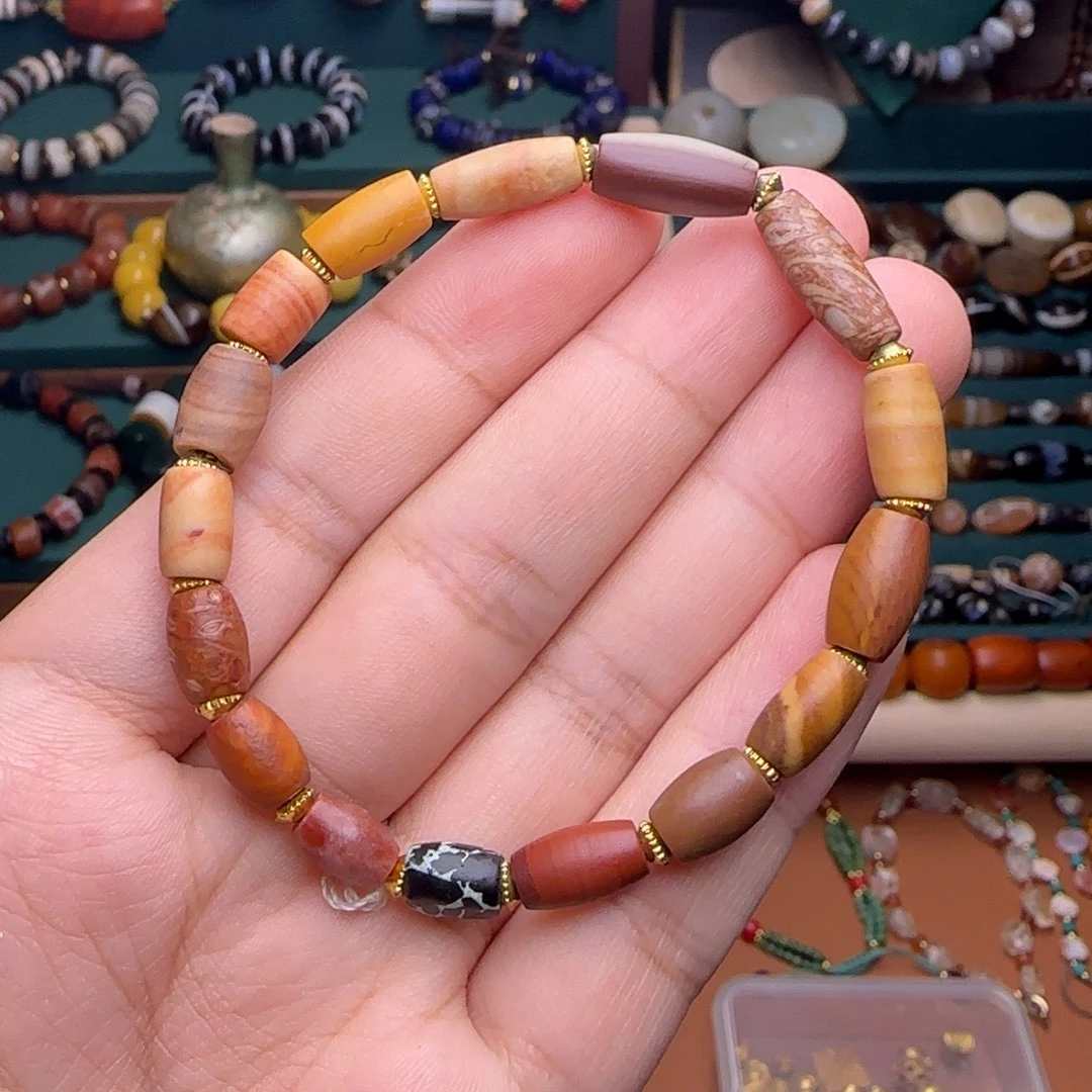 只买单纯的吊坠，没带链子，属的性质。无