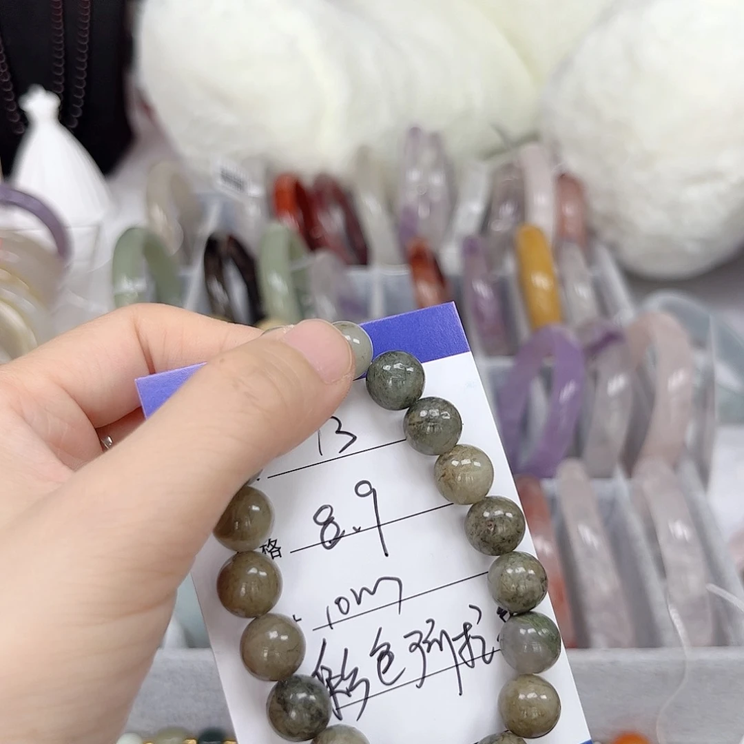 未镶嵌手镯石英质玉