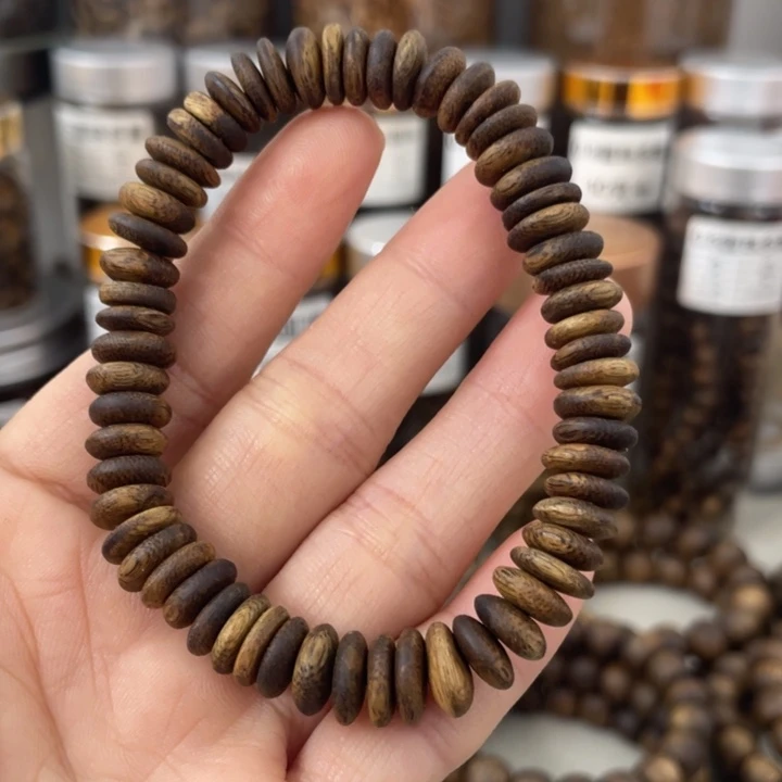 沉香沉香碎屑0.9算盘珠单圈