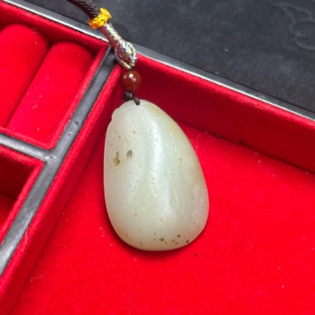 宜盛合和田玉水滴平安无事牌青白色男女同款手工制作挂件吊坠项链