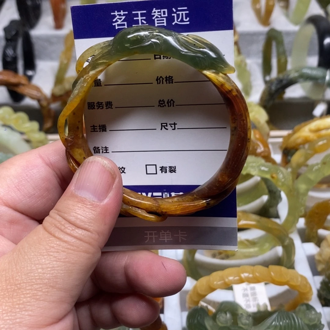 9***2蛇纹石玉未镶嵌手镯